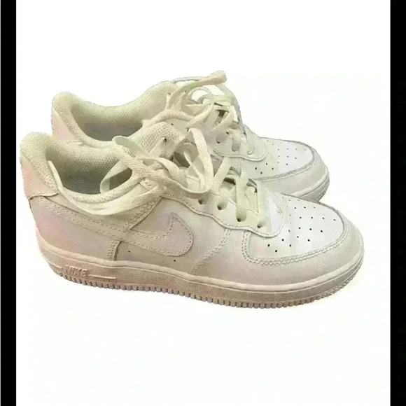 Nike air force 1 gs low top leather size 2.5 Youth EUC - Picture 3 of 8